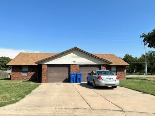 Foreclosed Home - 209 S EUFAULA DR, 73703