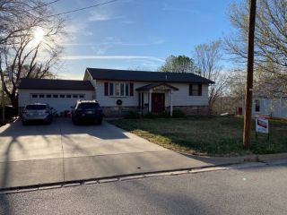 Foreclosed Home - 1445 YOUNG ST, 73717