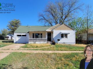Foreclosed Home - 1116 BARNES AVE, 73717
