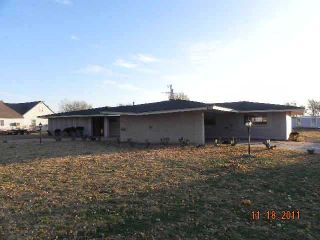 Foreclosed Home - 906 N FORREST AVE, 73772
