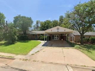 Foreclosed Home - 2905 CHEYENNE DR, 73801