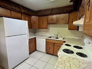 Foreclosed Home - 1213 OAK AVE # 1215, 73801