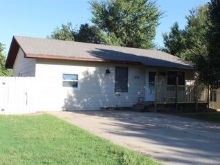 Foreclosed Home - 1824 19TH ST, 73801