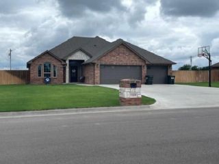 Foreclosed Home - 1221 KASE LN, 73852