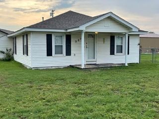 Foreclosed Home - 221 S KROUTH ST, 73852
