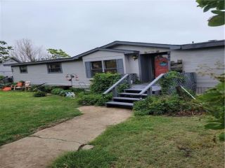 Foreclosed Home - 401 W 3RD, 73951