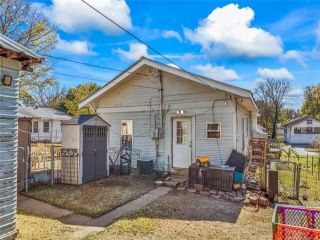 Foreclosed Home - 534 E 12TH ST, 74003