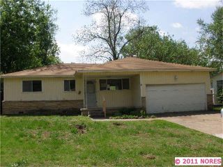 Foreclosed Home - 511 W PITTSBURG PL, 74012
