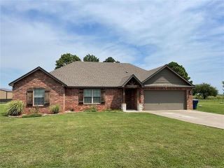 Foreclosed Home - 9925 E TALL PINE LN, 74017
