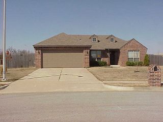 Foreclosed Home - 1807 HILLCREST RD, 74019