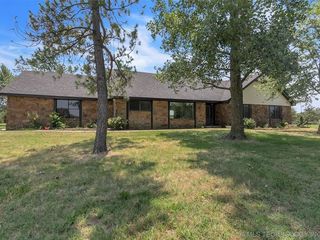 Foreclosed Home - 19132 E SUMMER LN, 74019