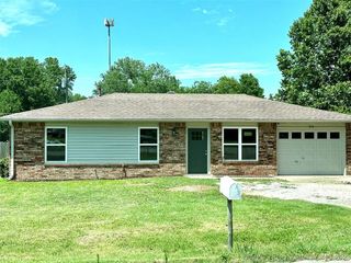 Foreclosed Home - 518 W MAPLE ST, 74021