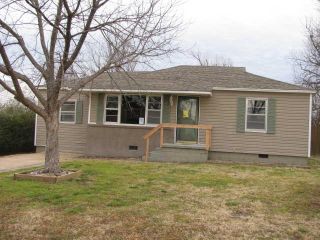 Foreclosed Home - 820 E 4TH ST, 74023
