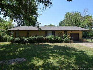 Foreclosed Home - 811 N ROSS AVE, 74029