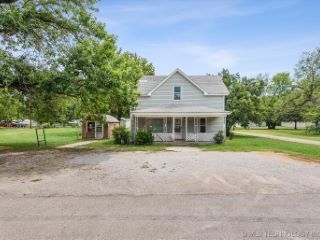 Foreclosed Home - 202 N CREEK ST, 74029