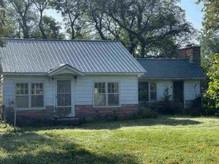 Foreclosed Home - 1201 N OAK GROVE RD, 74030
