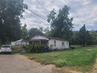 Foreclosed Home - 520 W 10TH PL, 74035