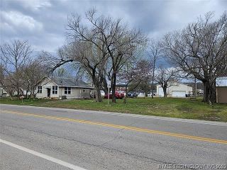 Foreclosed Home - 512 S SHE SHE AVE, 74035