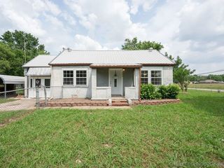 Foreclosed Home - 545 S MISSISSIPPI ST, 74048