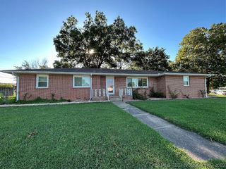 Foreclosed Home - 243 N MISSISSIPPI ST, 74048