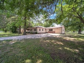 Foreclosed Home - List 100810419