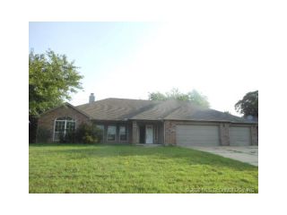 Foreclosed Home - 17515 W 1st St S, 74063