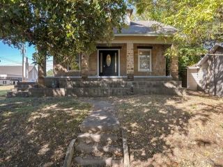 Foreclosed Home - 402 N MCKINLEY AVE, 74063