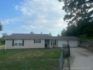 Foreclosed Home - 12074 WHITEHOUSE DR, 74066