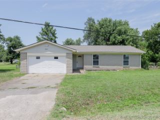 Foreclosed Home - 3211 FRONTIER RD, 74066