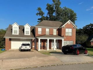 Foreclosed Home - 239 WOODVIEW LN, 74066
