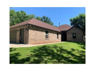 Foreclosed Home - 8393 W Rogers Blvd, 74070