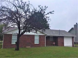 Foreclosed Home - 1135 S HAYNIE ST, 74070