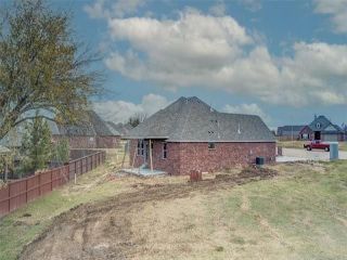 Foreclosed Home - 4231 VILLAGE PARK DR, 74070
