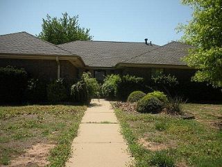 Foreclosed Home - List 100024627