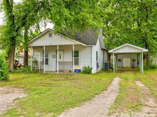 Foreclosed Home - 1409 S LEWIS ST, 74074