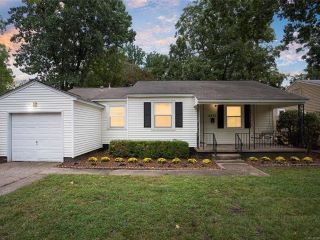Foreclosed Home - 4231 S ROCKFORD AVE, 74105
