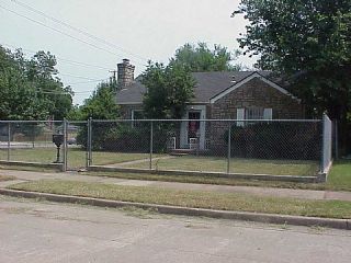 Foreclosed Home - 4746 E 8TH ST, 74112