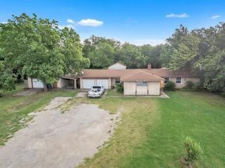 Foreclosed Home - List 100711334