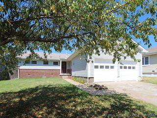 Foreclosed Home - 2714 S JOPLIN AVE, 74114