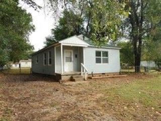Foreclosed Home - 5619 W 3RD ST, 74127