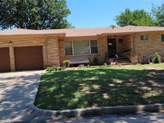 Foreclosed Home - 1155 N UNION PL, 74127