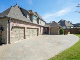 Foreclosed Home - 8009 S GUTHRIE CT, 74132