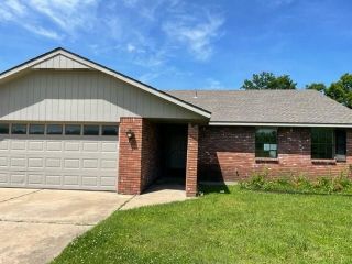 Foreclosed Home - 56550 E HIGHWAY 60, 74343