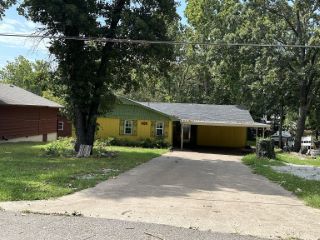 Foreclosed Home - 1303 W 16TH ST, 74344