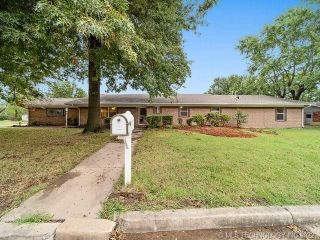 Foreclosed Home - 901 COLONIAL DR, 74361
