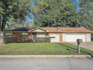 Foreclosed Home - 1208 VEYDA ST, 74361