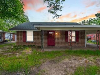 Foreclosed Home - 408 SE 5TH ST, 74361