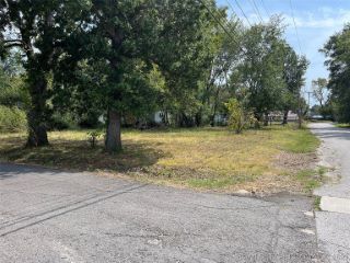 Foreclosed Home - 200 NE 4TH ST, 74361