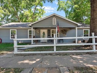 Foreclosed Home - 317 W PINE ST, 74429
