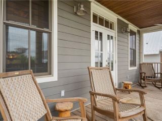 Foreclosed Home - List 100696145